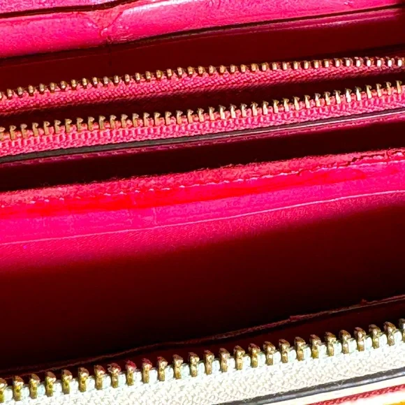 Coach Limiteded Edition continental zip around wallet With Pop Floral Print - Picture 14 of 16